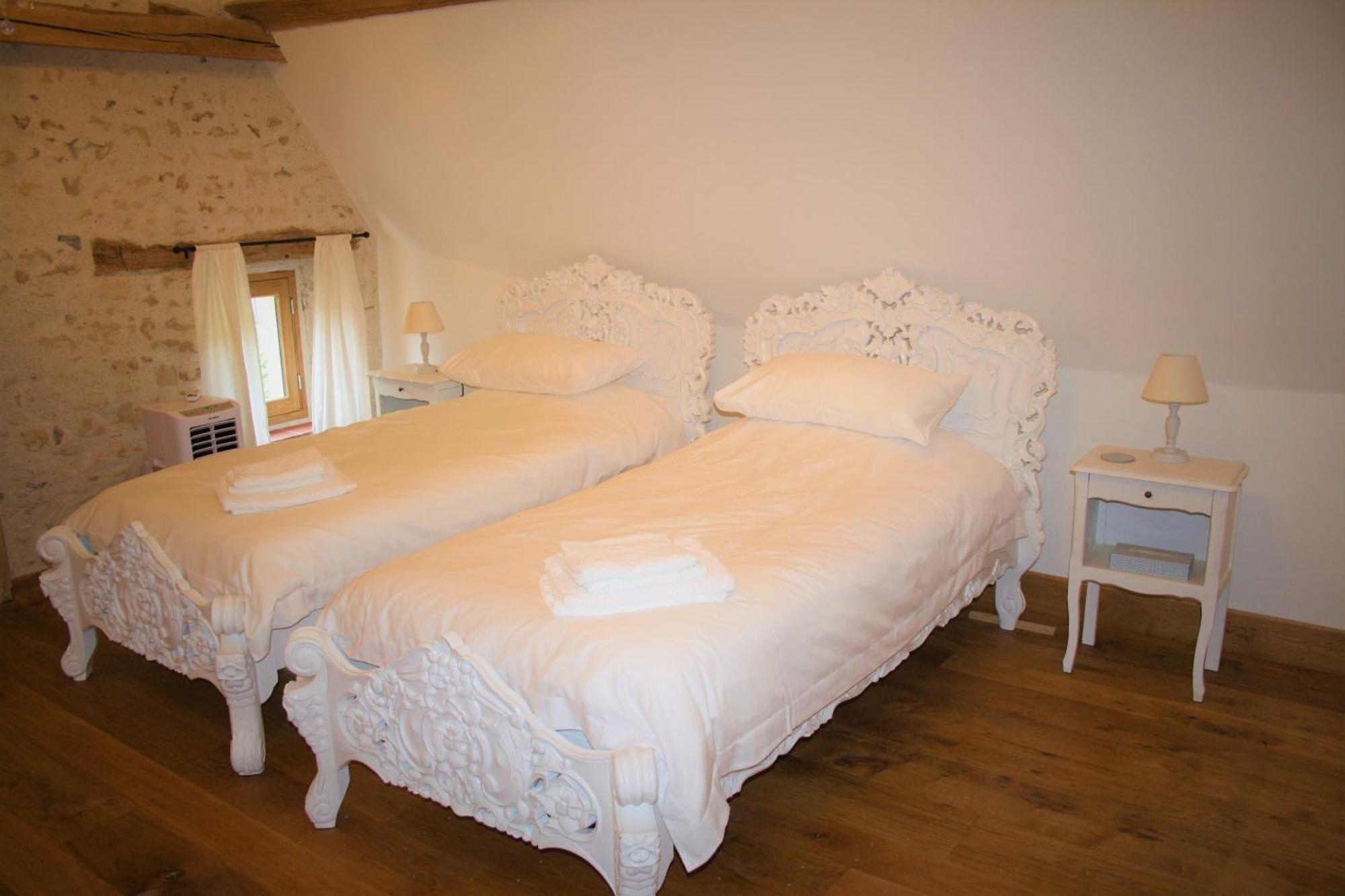 Manoir De La Basse-Cour Bed & Breakfast Asnieres-sur-Vegre Bagian luar foto