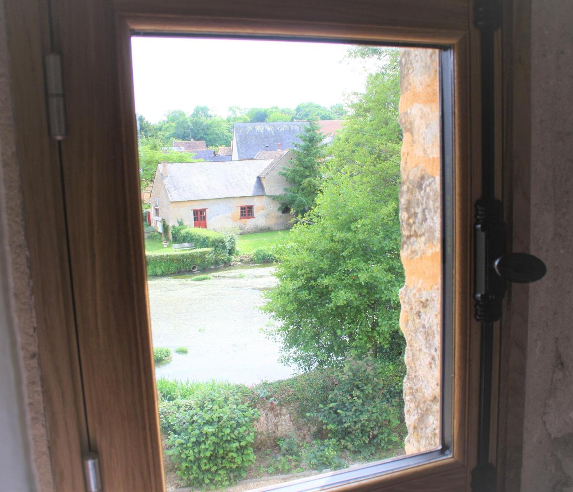 Manoir De La Basse-Cour Bed & Breakfast Asnieres-sur-Vegre Bagian luar foto